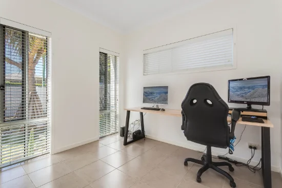 33 Bramble Street, Woody Point, Qld 4019-Image