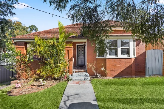 33 Bridge Street, Coniston, NSW 2500 - For Sale