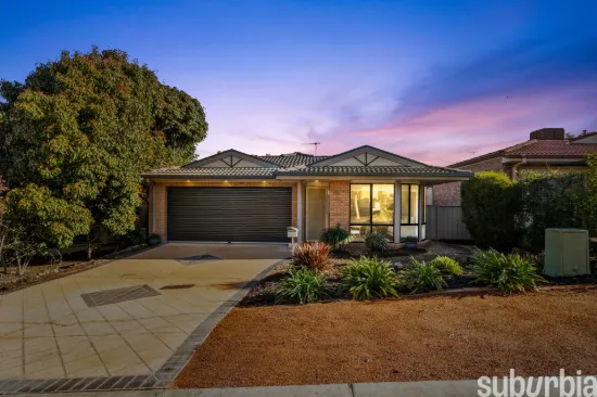 33 Bunduluk Crescent, Ngunnawal, ACT 2913