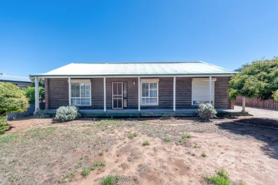 33 Caroline Street, Murray Bridge, SA 5253
