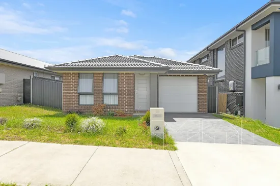 33 Charbray Loop, Oran Park, NSW 2570