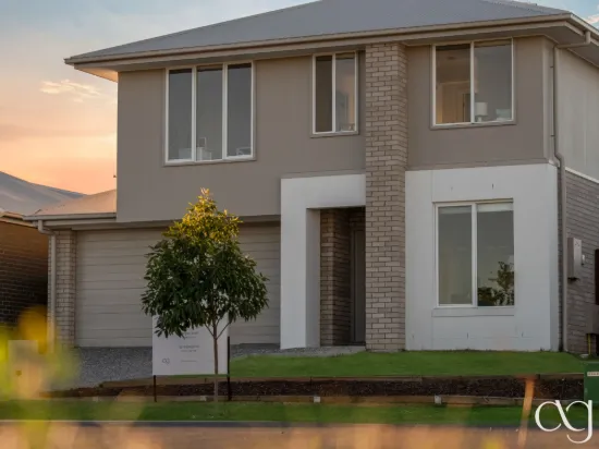 33 Davis Way, Walloon, Qld 4306