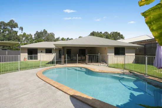 33 Denham Boulevard, Redland Bay, Qld 4165