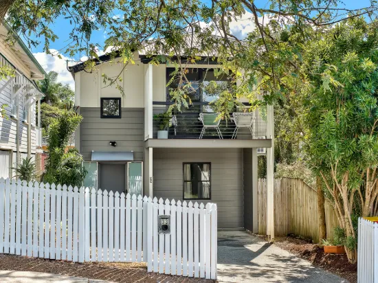 33 Dunsmore Street, Kelvin Grove, Qld 4059
