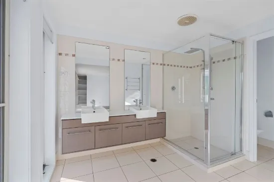 33 East Quay Drive, Biggera Waters QLD 4216-Image