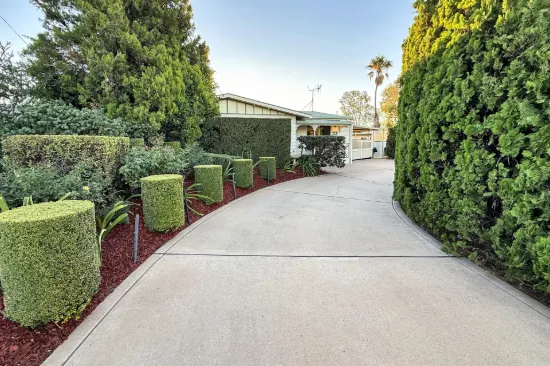 33 Elizabeth Crescent, Cobar, NSW 2835
