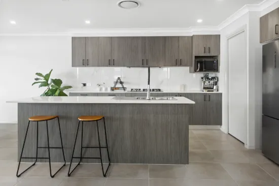 33 Flannery Drive, Calderwood, NSW 2527