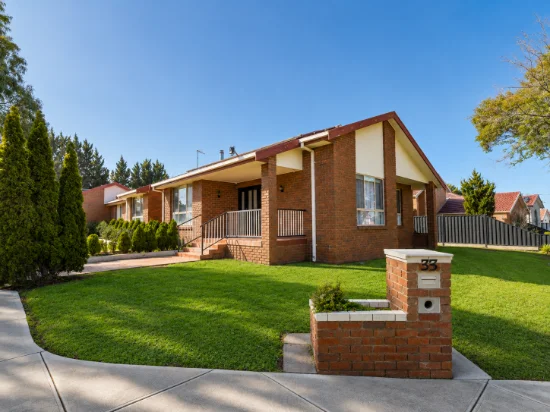 33 Fleetwood Drive, Greenvale, Vic 3059