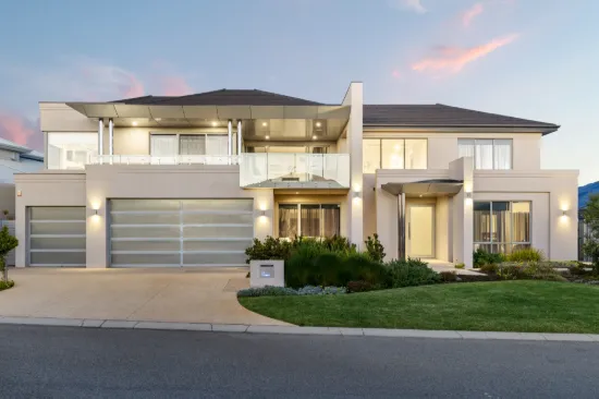 33 Fontelina Parade, Iluka, WA 6028