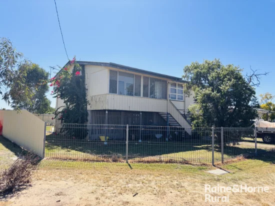33 Foott Street, Roma, Qld 4455