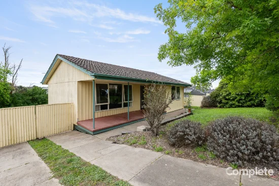 33 HAYES CRESCENT, Mount Gambier, SA 5290