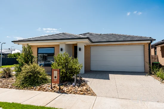 33 Hourigan Way, Werribee, Vic 3030
