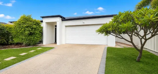 33 Jeppesen Drive, Emerald, Qld 4720