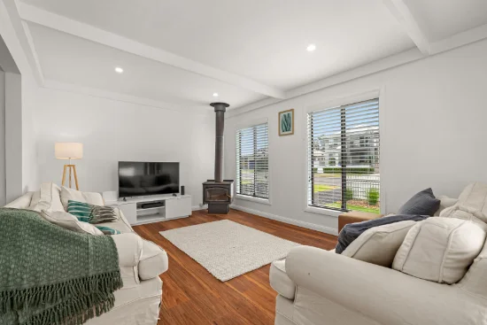 33 Kincumber Crescent, Davistown NSW 2251-Image