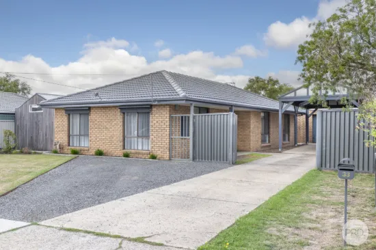 33 Kowree Crescent, Sebastopol, Vic 3356
