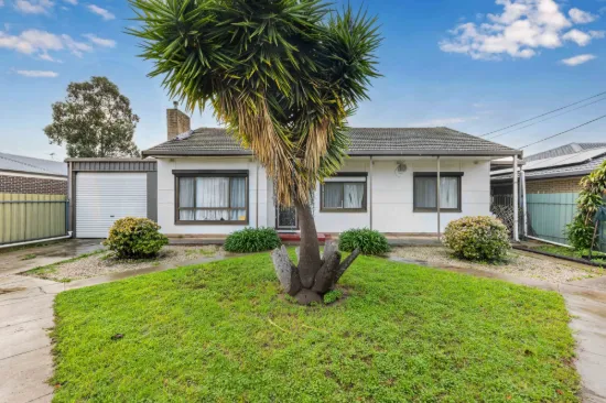 33 Leslie Mcintyre Avenue, Salisbury Downs, SA 5108