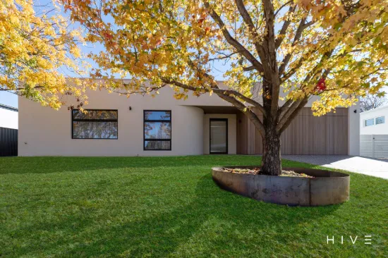 33 MacAlister Crescent, Curtin, ACT 2605