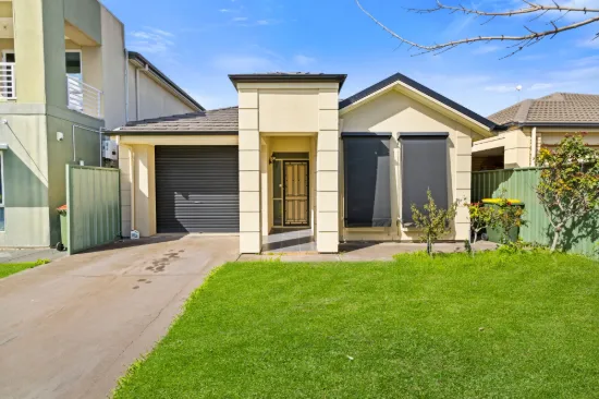 33 Macmillan Avenue, Mawson Lakes SA 5095-Image