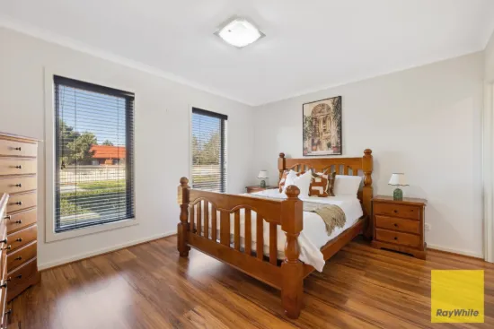 33 Mcmurray Crescent, Hoppers Crossing, Vic 3029-Image