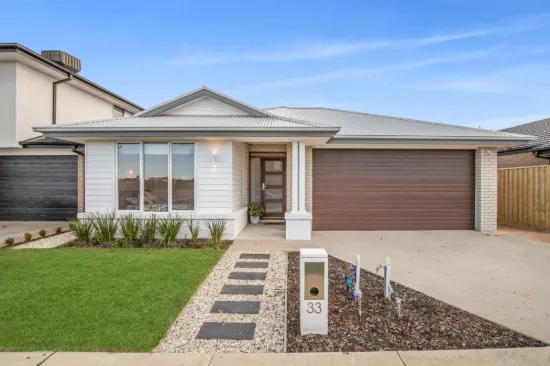 33 Montagna Circuit, Armstrong Creek, Vic 3217