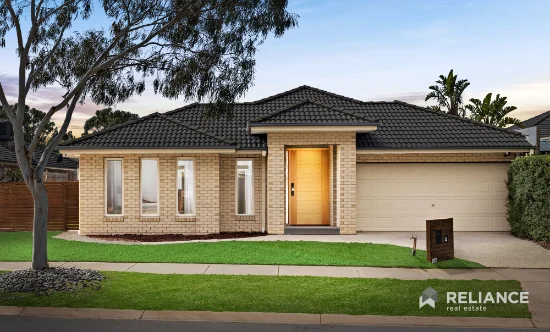 33 Monterey Bay Drive, Sanctuary Lakes, Vic 3030