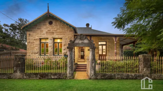 33 Moore Street, Glenbrook, NSW 2773