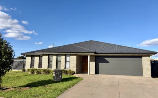 33 Mortlock Avenue, Dubbo, NSW 2830