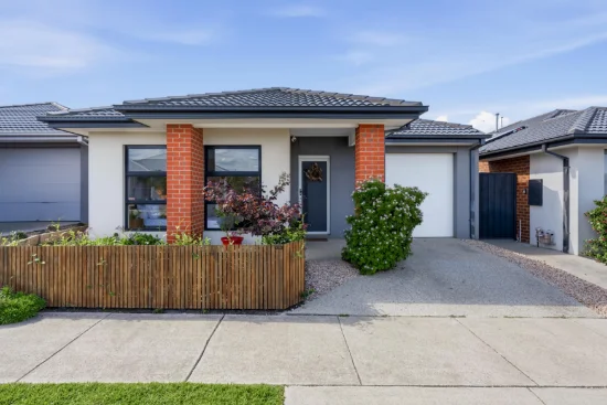 33 Orland Circuit, Charlemont, Vic 3217