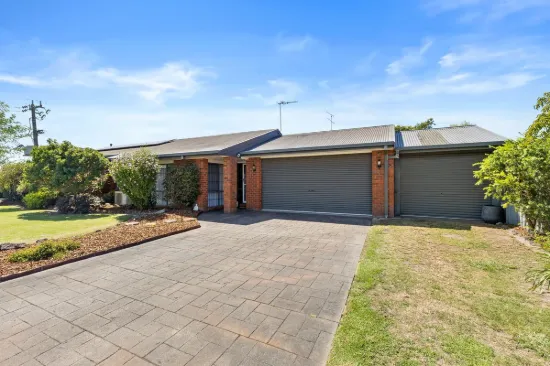 33 Parkwood Way, Traralgon, Vic 3844