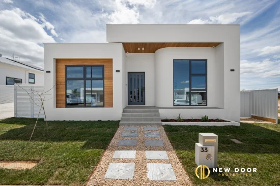 33 Pat Lovell Cres, Whitlam, ACT 2611