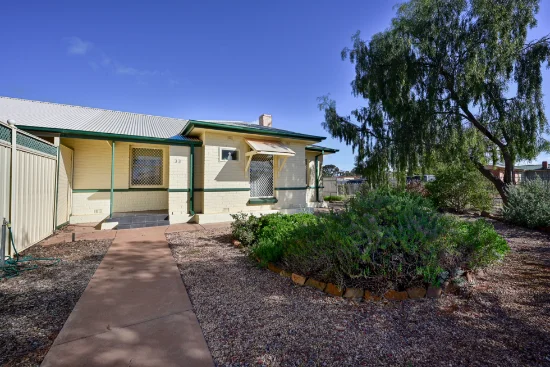 33 Patten Street, Whyalla Stuart, SA 5608