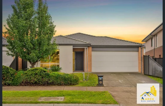 33 Peninsula Crescent, Craigieburn, Vic 3064