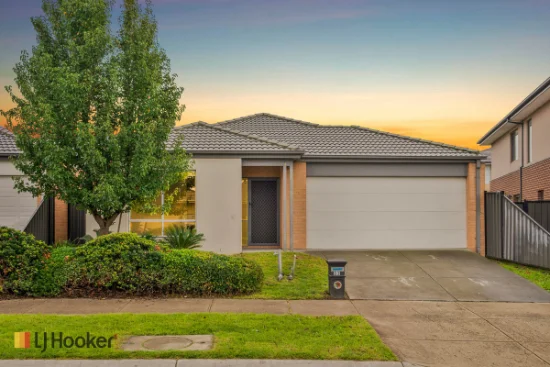 33 Peninsula Crescent, Craigieburn, Vic 3064