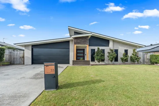 33 Peppermint Circuit, Nikenbah, Qld 4655