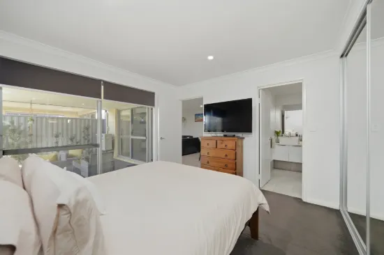 33 Plunkett Turn, Canning Vale, WA 6155-Image