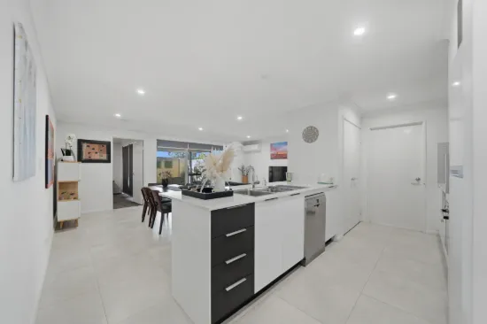 33 Plunkett Turn, Canning Vale, WA 6155-Image