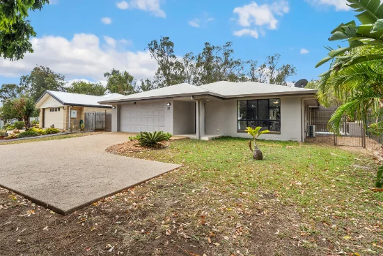 33 Primrose Avenue, Norman Gardens, Qld 4701
