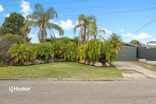33 Quebec Drive, Modbury Heights, SA 5092