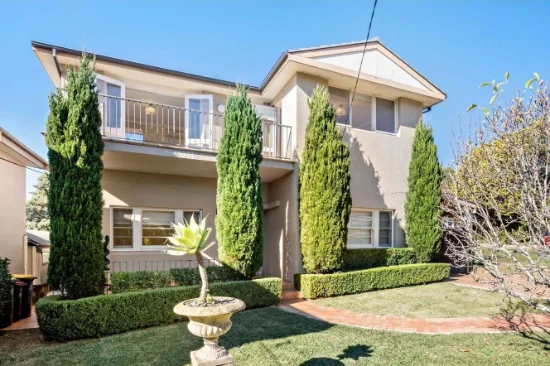 33 Raeburn Avenue, Castlecrag NSW 2068-Image