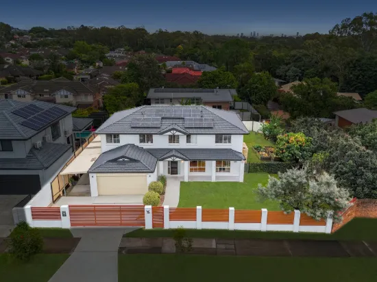 33 Scrub Road, Carindale, Qld 4152