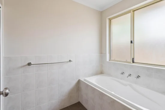 33 Strathaird Boulevard, Smithfield, SA 5114-Image