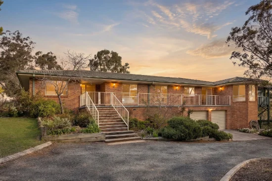 33 Taylor Place, Queanbeyan, NSW 2620