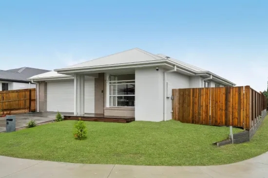 33 Verrall Way, Walloon, Qld 4306