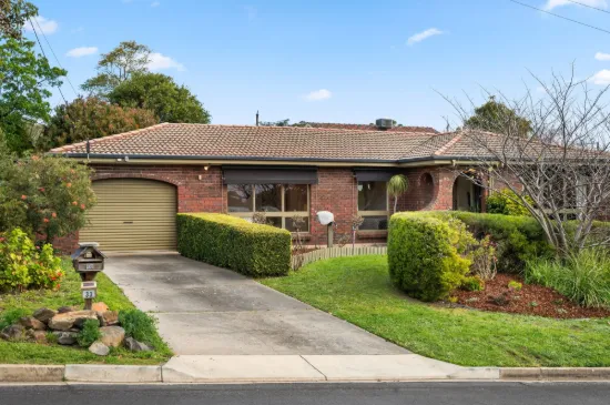 33 Vincent Boulevard, Flagstaff Hill, SA 5159