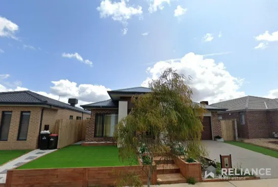 33 Wanneroo Circuit, Harkness, Vic 3337