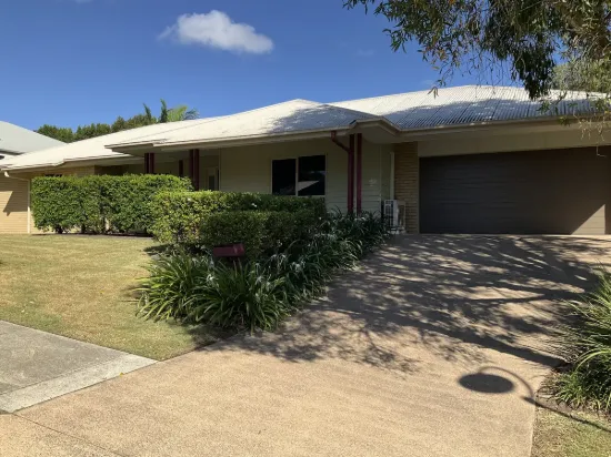 33 Willowtree Drive, Flinders View, Qld 4305