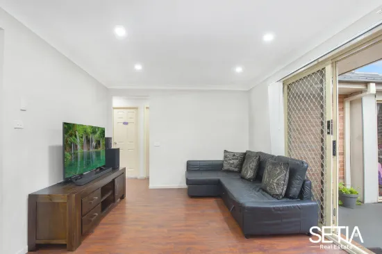 33 Woodley Crescent, Glendenning, NSW 2761-Image