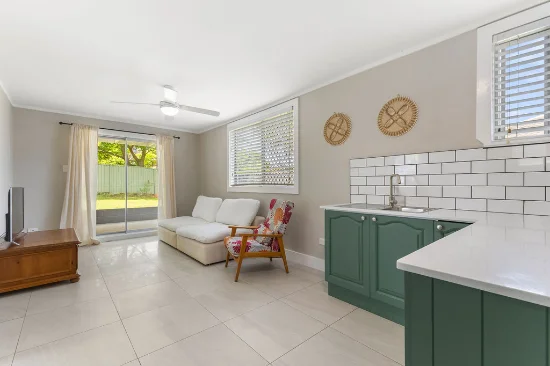 33B Peter St, Strathpine, Qld 4500