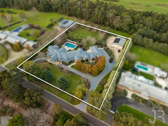 34-36 Cloverfield Close, Berwick, Vic 3806