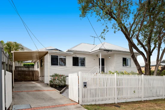 34 Booligal Street, Carina, Qld 4152